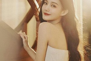 李一桐最新写真曝光，展现多样魅力