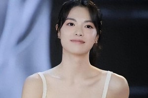 钟楚曦：资源咖逆袭之路与争议