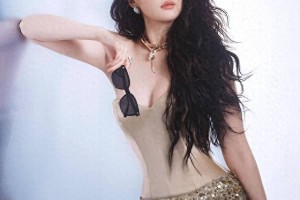 嘉人女性影响力之夜：刘亦菲等女星造型写真曝光