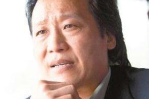 刘亦菲与干爹陈金飞的娱乐圈风云